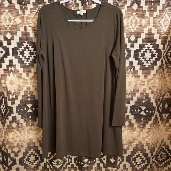 Umgee Dresses & Skirts - Women’s Umgee Dress Hunter / Olive Green Size L / Large